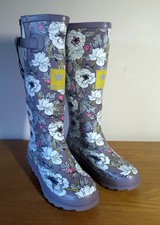 Hawkins Flower Print Wellies