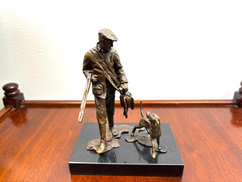 Bronze sculpture hunter - bronze,