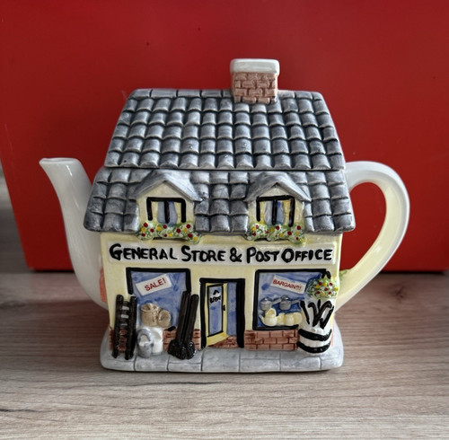Ceramic glazed novelty house - glazed,
