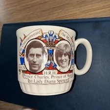 Queen Elizabeth Princess Diana Royal Glass Cup Mug Broadhurst Wedding Charles UK