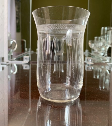 Vintage etched vase preowned - vintage,