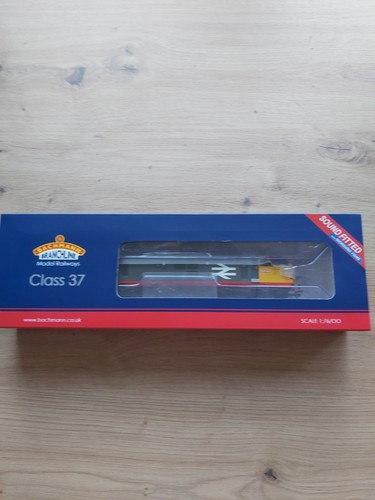 Bachmann 305sfx class br - bachmann, 37