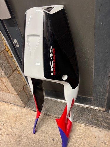 Honda rc45 seat - ,