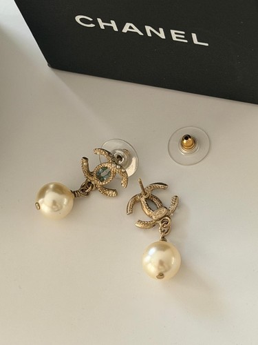 Chanel pearl drop gold - pearl,