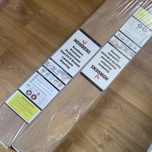 Howdens oak laminate plank - howdens,