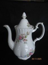 Royal Albert Moss Rose Pattern