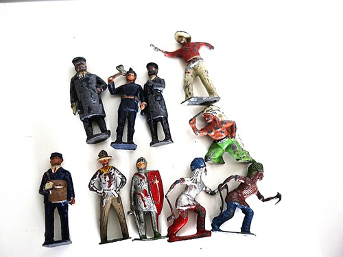Antique toy soldiers tinplate