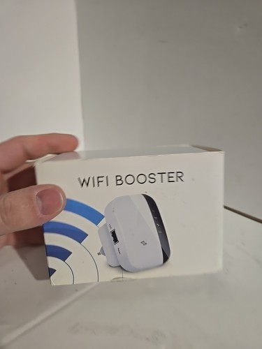 Wifi signal booster - wifi,