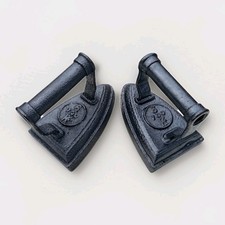 2x Vintage Flat Irons Cast