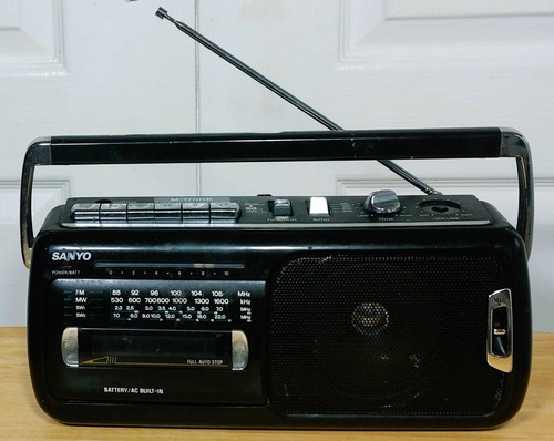 Rare sanyo um1 radio - sanyo,