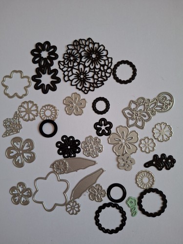 Joblot floral dies 45 - joblot,