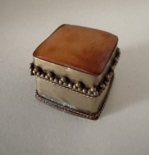 Vintage Antique Trinket Pill