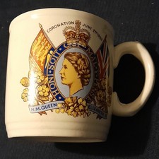Vintage Queen Elizabeth II Coronation mug 1953 J&G Meakin, England