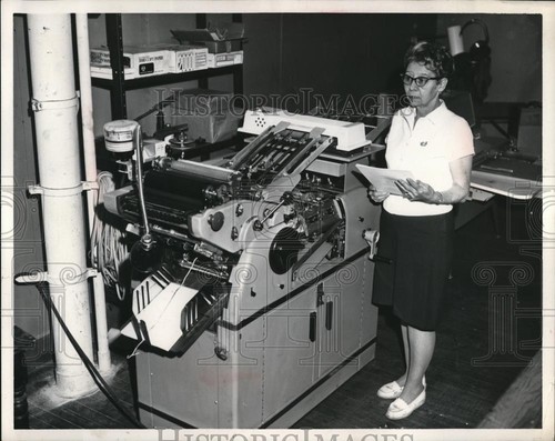 Press photo ruth - ruth, at