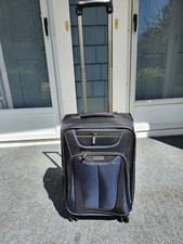 Perry Ellis Portfolio 24"