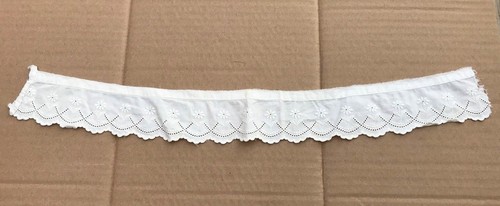 Very pretty piece - pretty, lace