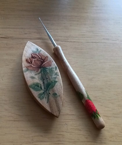 Wood tatting shuttle - wood,