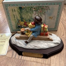 ROYAL DOULTON WINNIE THE POOH