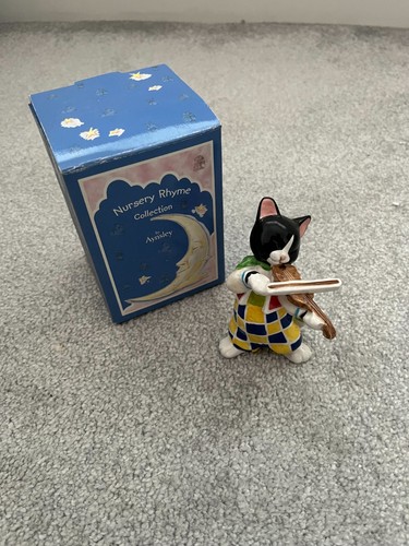Aynsley cat fiddle - &, figurine