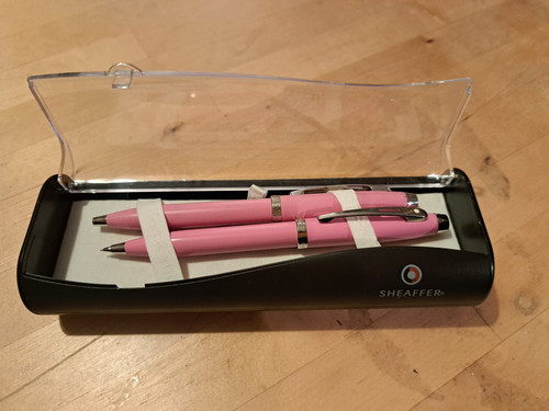 Sheaffer baby pink pen - baby,