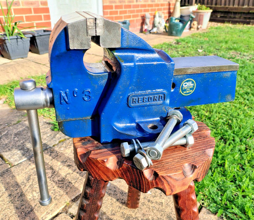 Record bench vice jaws - no,