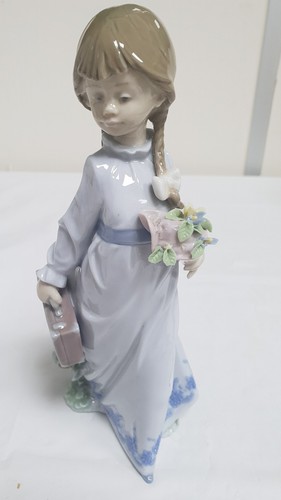 Lladro figurine 7604 - 7604, school