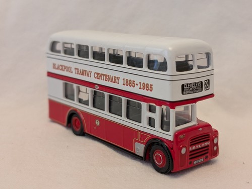 Corgi leyland titan pd3 - leyland,