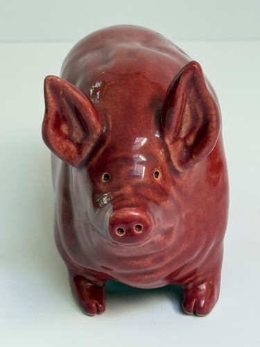 Wemyss ware burgundy pig - -, r