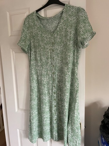 Damart ladies green floral