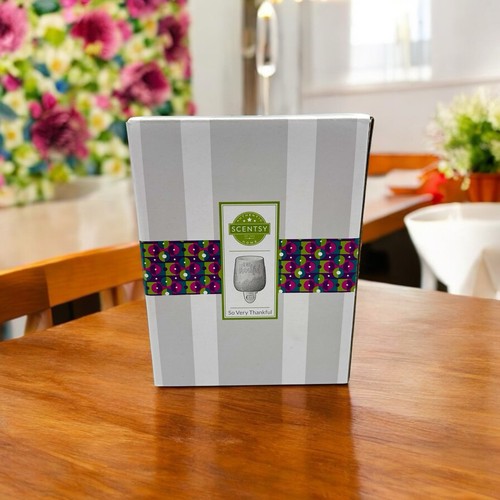 Brand new scentsy very - brand,