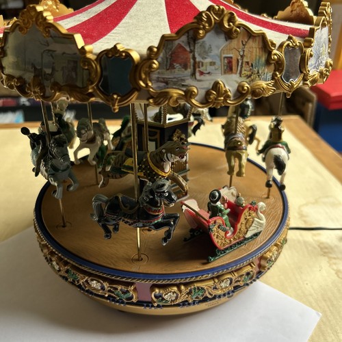 The carousel gold label - ,