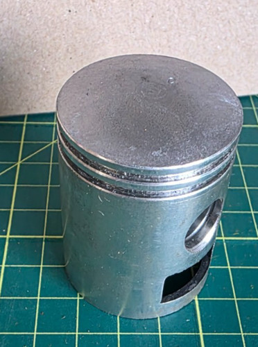 Piston raleigh mobylette - ,