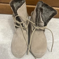 Toms Zahara Suede faux shearling Boots Women Beige  Moccasin NEW Unworn UK 5.5
