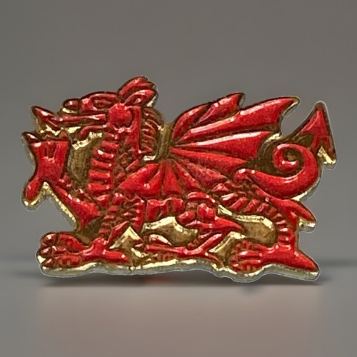 Welsh red dragon national - red,