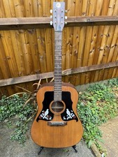 VINTAGE KAY DREADNOUGHT HUMMINGBIRD ACOUSTIC GUITAR. NEEDS REPAIR.