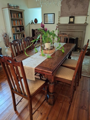 Dining table and chairs - chairs, 6