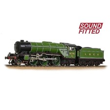 Bachmann 35-200SF LNER V2 4791 LNER Lined Green Original DCC Sound Fitted OO