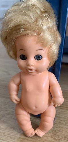 Small collectible palitoy baby - small,