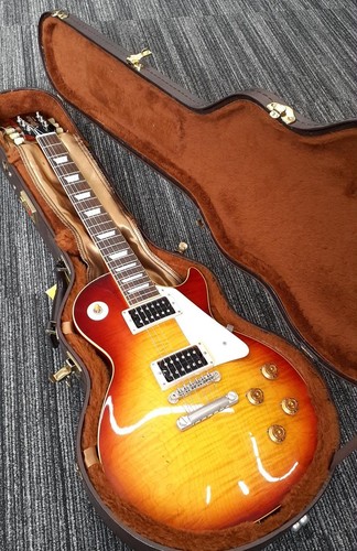 Electric guitar les paul - electric, type