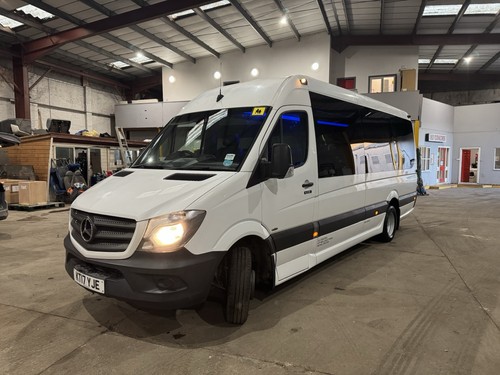 Mercedes sprinter minibus - mercedes,