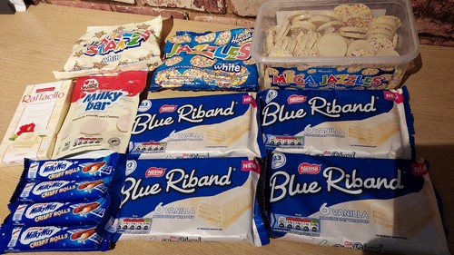 Job lot white - white, chocolate