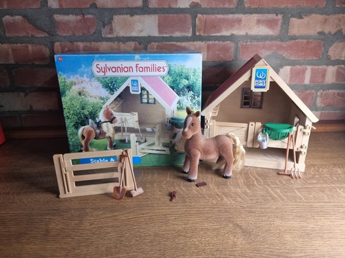 Sylvanian families stable and - stable,