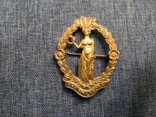 #364 – WW1 WOMEN’S LEGION CAP BADGE