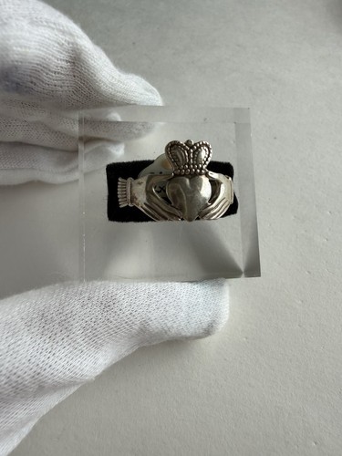 Irish sterling silver claddagh - silver,