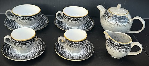 Churchill cups saucers - churchill,