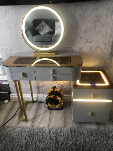Makeup vanity desk - vanity, with