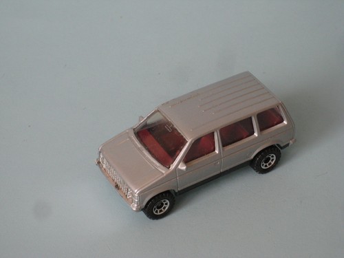 Matchbox dodge caravan silver - matchbox,