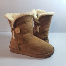 UGG Boots Ozwear Bailey Button