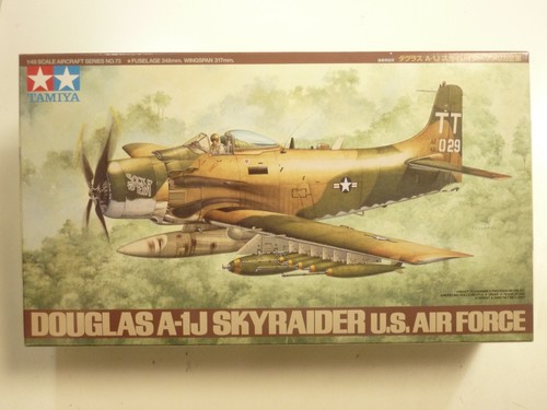 Douglas skyraider usaf - a-1j,