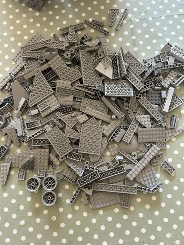 Approx 630g lego grey bulk - 630g,